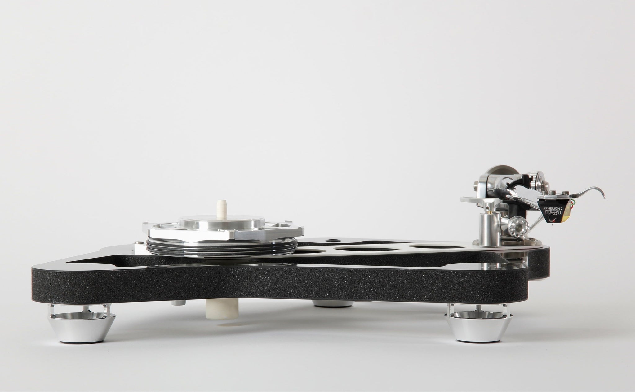Rega Naia Reference Turntable - Ultra Sound & Vision