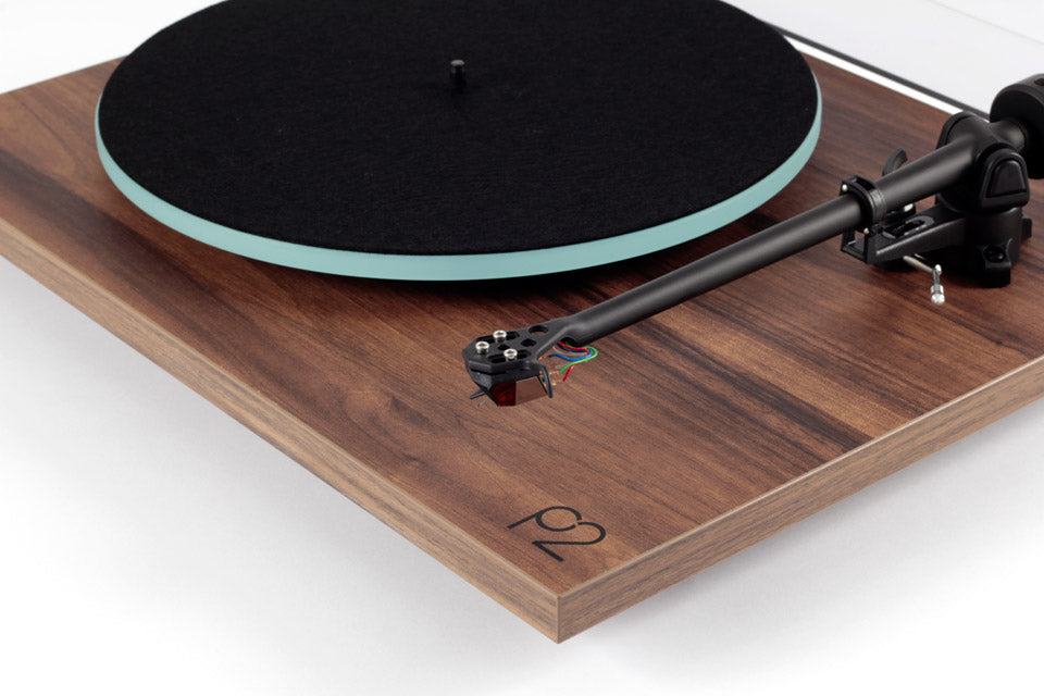 Rega Planar 2 Turntable with Nd3 Cartridge